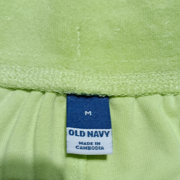 Old Navy Shorts - Picture 3 of 4